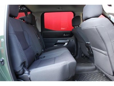 2022 Toyota TUNDRA — миниатюра 17