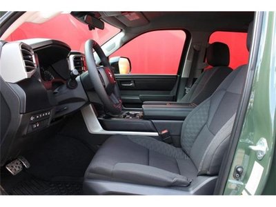 2022 Toyota TUNDRA photo 5