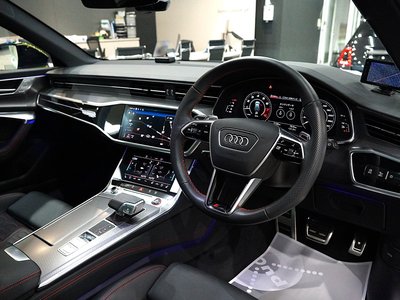 2021 AUDI RS6 AVANT — миниатюра 19