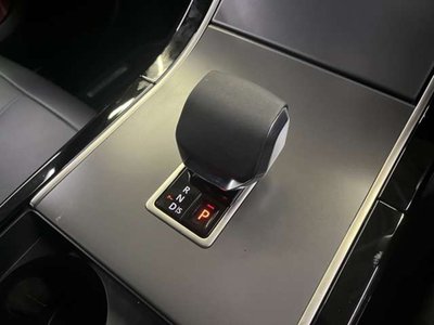 2025 LAND Rover RANGE ROVER VELAR — миниатюра 20