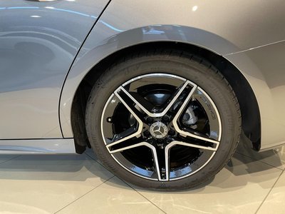 MERCEDES-BENZ A-CLASS SEDAN - 10