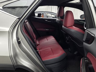 2023 Lexus NX — миниатюра 18
