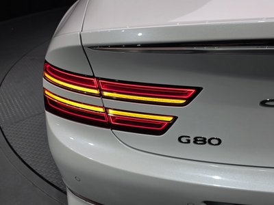 GENESIS G80 (RG3) - 10