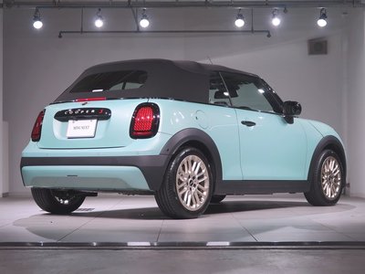 2026 MINI COOPER CONVERTIBLE photo 11