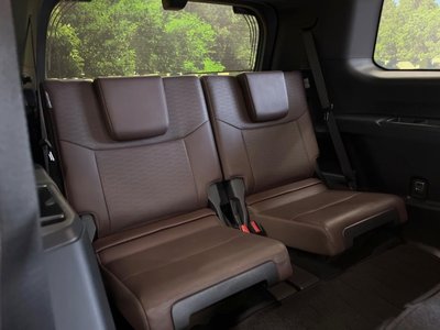 TOYOTA LAND CRUISER 250 - 9