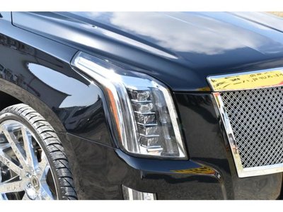 CADILLAC ESCALADE - 4