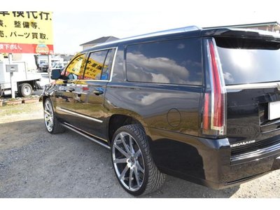 CADILLAC ESCALADE - 7