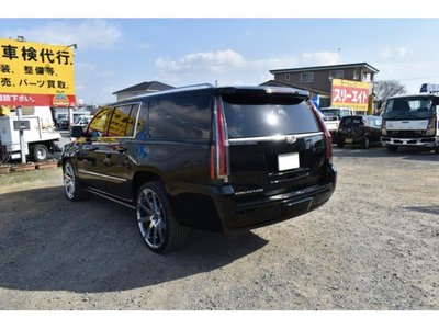 CADILLAC ESCALADE - 6