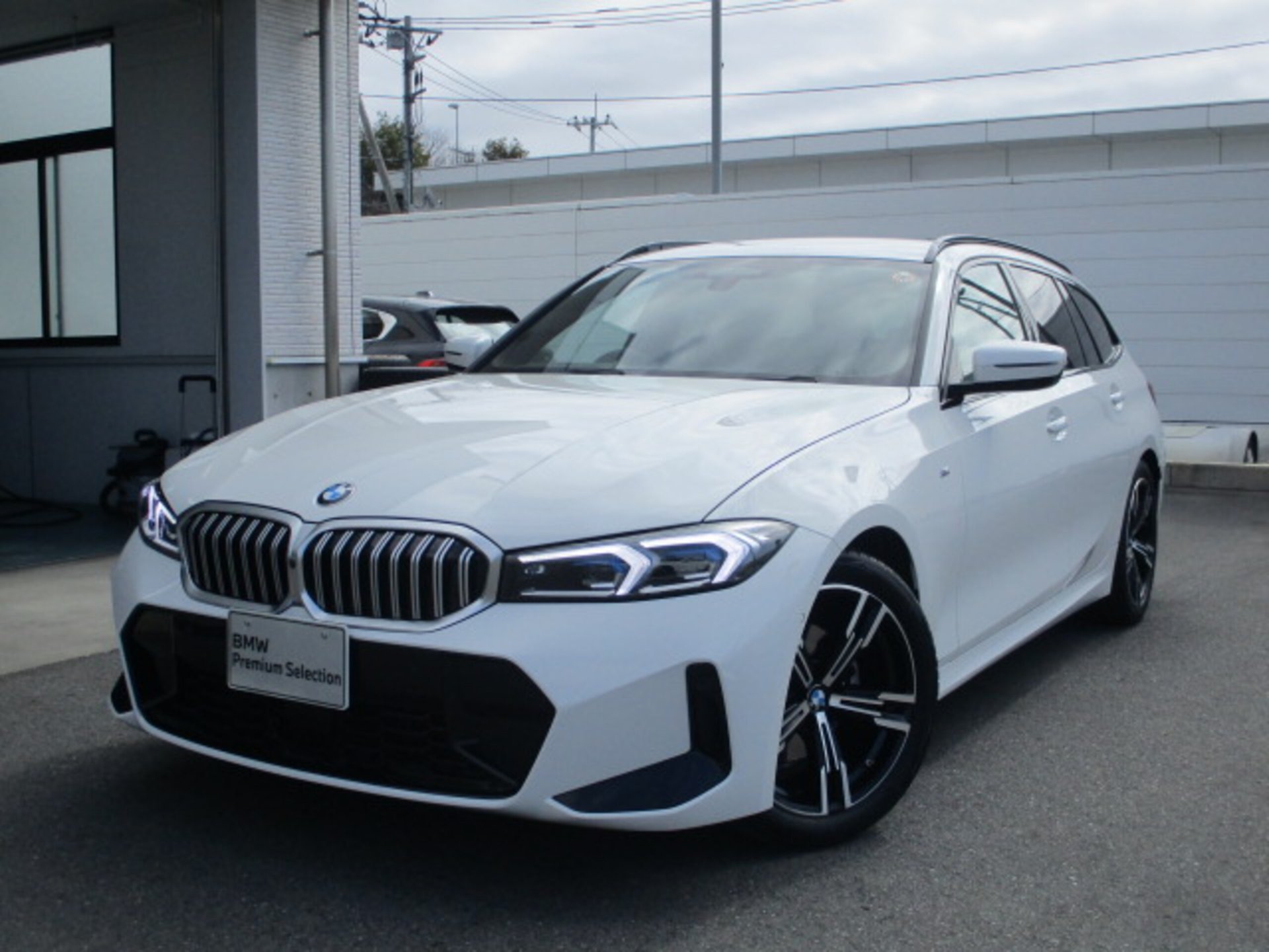 BMW 3 SERIES TOURING - View 1