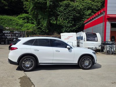 2024 Mercedes-BENZ GLC photo 4