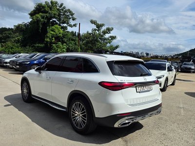 2024 Mercedes-BENZ GLC photo 3