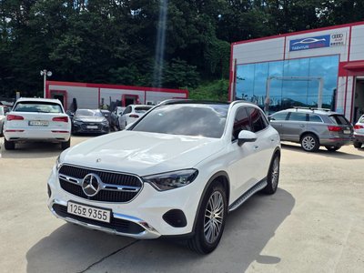 2024 Mercedes-BENZ GLC photo 5