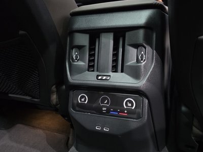2025 BMW X3 thumbnail 19