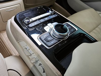 2019 Genesis G90 — миниатюра 19