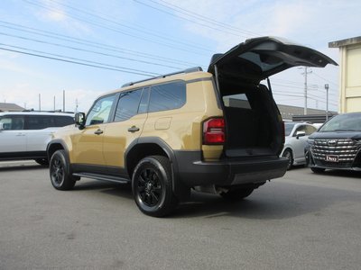 2024 Toyota LAND CRUISER 250 photo 5