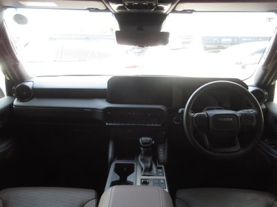2024 Toyota LAND CRUISER 250 photo 6