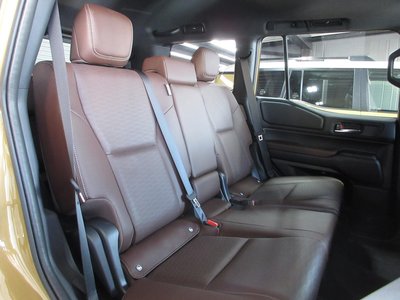 صورة مصغرة 57 لـ 2024 Toyota LAND CRUISER 250