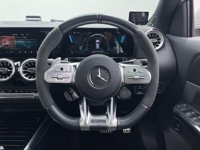 MERCEDES-BENZ GLA AMG - 6