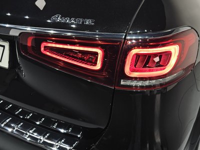 MERCEDES-BENZ GLS - 10