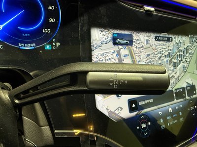 MERCEDES-BENZ EQS - 9