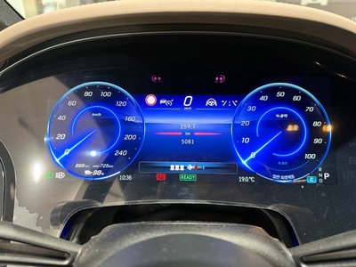 MERCEDES-BENZ EQS - 8