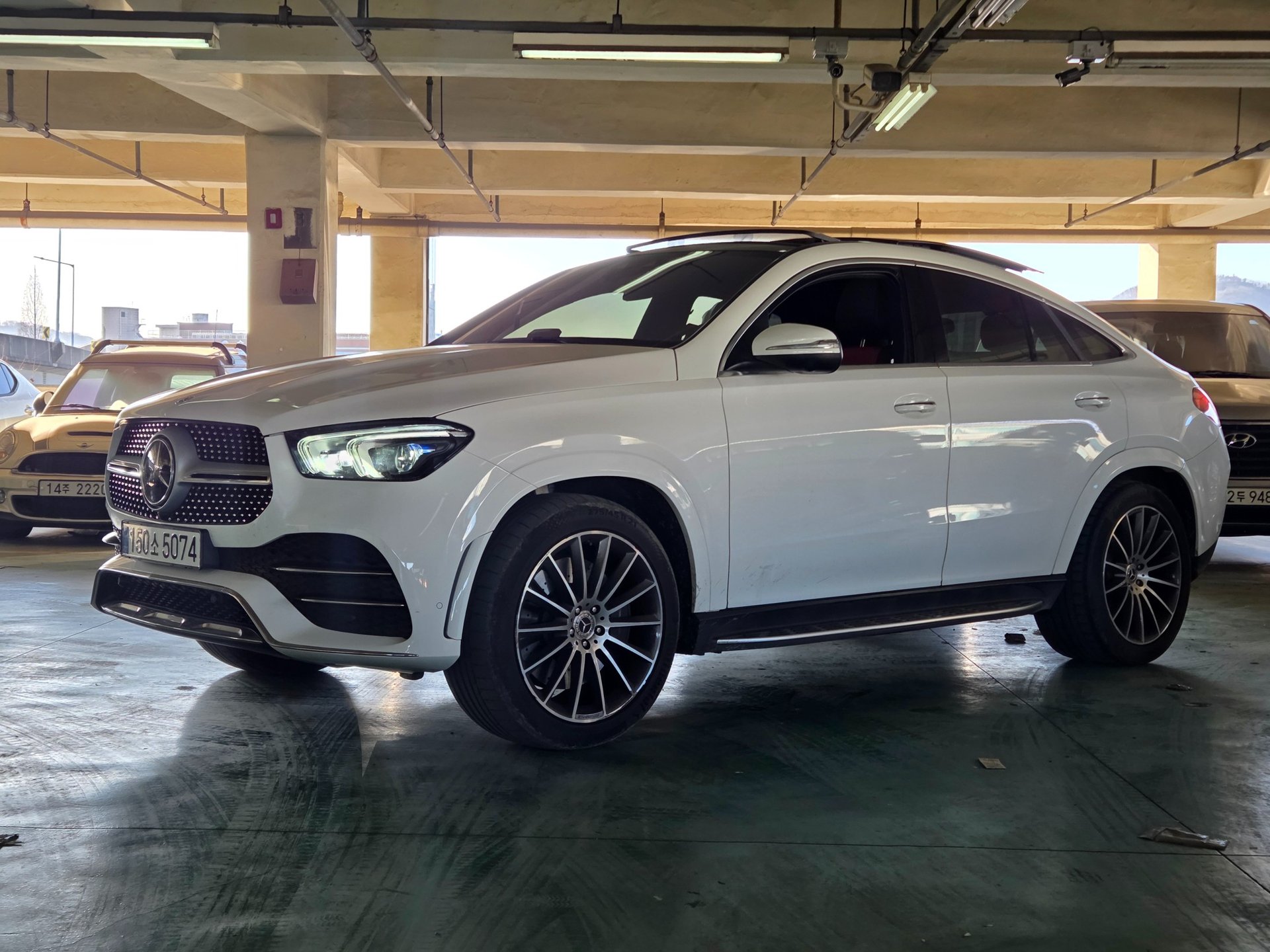 MERCEDES-BENZ GLE - View 1