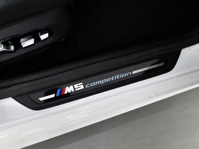 2022 BMW M5 COMPETITION — миниатюра 43