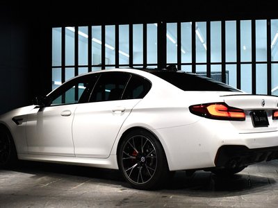 2022 BMW M5 COMPETITION — миниатюра 52