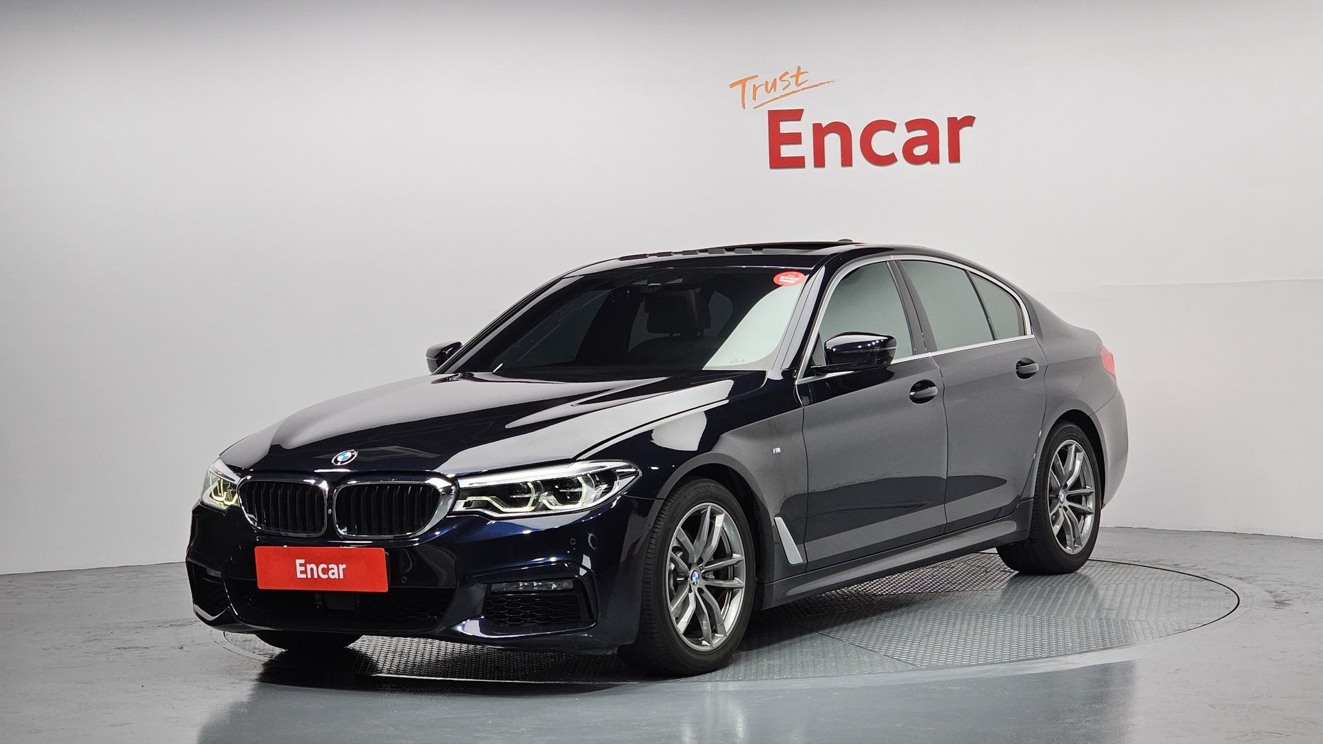 BMW 5 SERIES - View 1