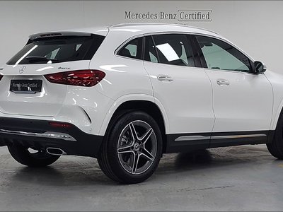 MERCEDES-BENZ GLA - 4