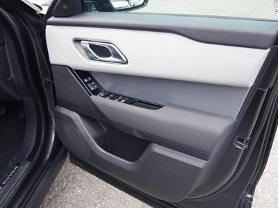 2025 LAND Rover RANGE ROVER VELAR — миниатюра 21