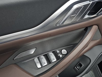 2022 BMW I4 thumbnail 26