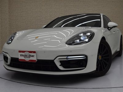 PORSCHE PANAMERA - 5