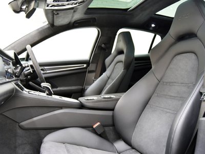 PORSCHE PANAMERA - 9