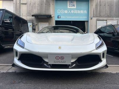 FERRARI F8 - 3