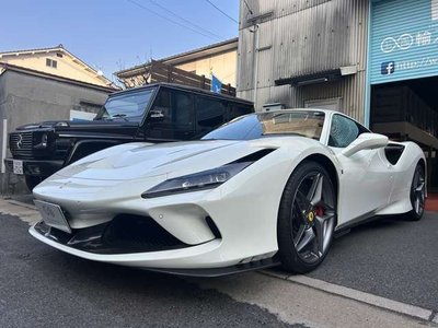 FERRARI F8 - 2