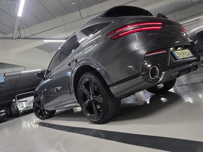 2021 Genesis GV70 — миниатюра 18
