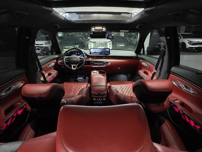 2021 Genesis GV70 — миниатюра 16