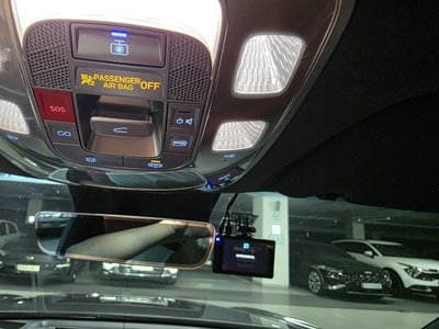 2021 Genesis GV70 — миниатюра 14