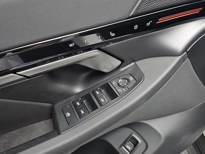 صورة مصغرة 26 لـ 2024 BMW 5 SERIES