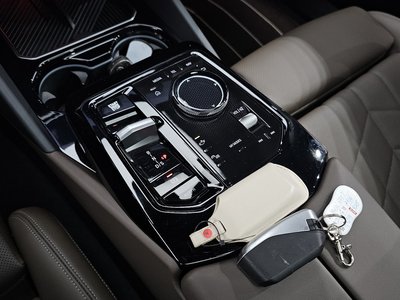 صورة مصغرة 12 لـ 2024 BMW 5 SERIES