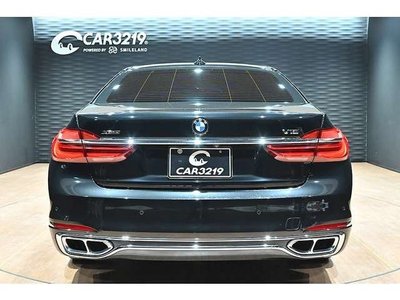 BMW 7 SERIES - 7