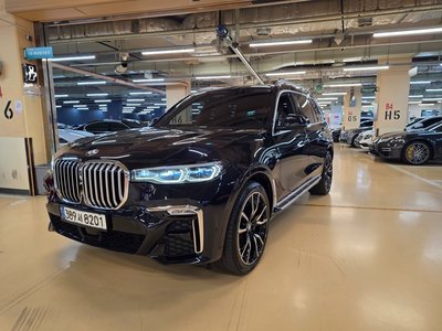 BMW X7 - 1