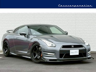 NISSAN GT-R - 1