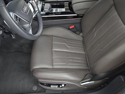صورة مصغرة 31 لـ 2021 AUDI A8