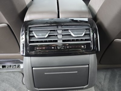 صورة مصغرة 32 لـ 2021 AUDI A8
