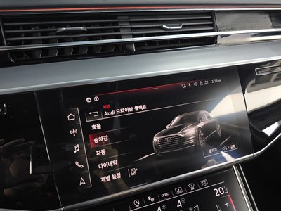 صورة مصغرة 34 لـ 2021 AUDI A8