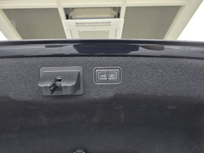صورة مصغرة 35 لـ 2021 AUDI A8