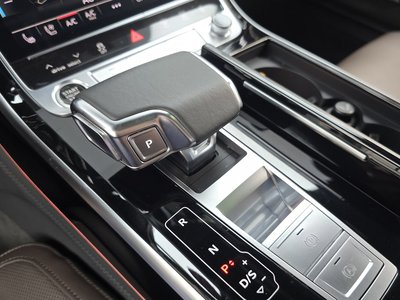 صورة مصغرة 12 لـ 2021 AUDI A8