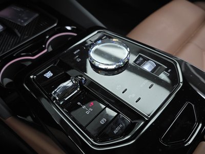 2026 BMW 5 SERIES — миниатюра 12